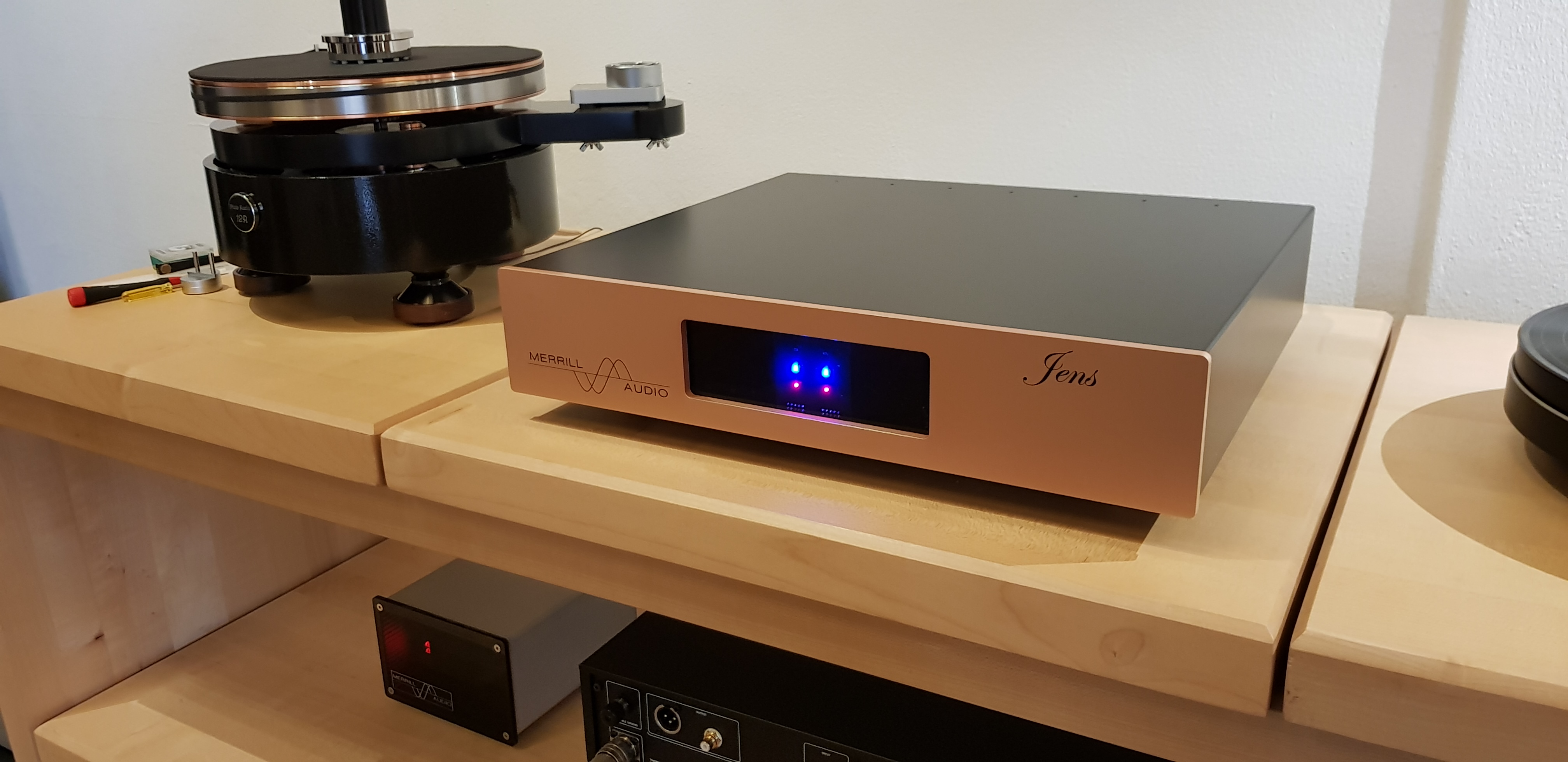 A10AudioRoom4Music-per-direct-dealer-van-Merrill-Audio